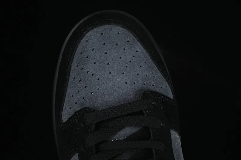 All categories Nk SB Dunk series Nk SB Dunk Low low-top sneakers Nike Dunk Low black and gray color low-top casual sneakers HQ1931-001